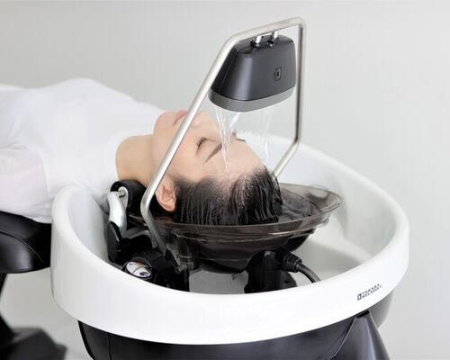 ◇ユメヘッドバス　貸出画像①女性モデル (1)