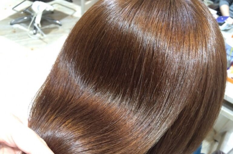 カラーをして退色 色が抜ける すると髪の毛がオレンジになってしまう方の対処法 長岡市古正寺の美容室ヘアカラー 長岡市で美容室を運営しながらハネが治らないことへの対処法などを執筆